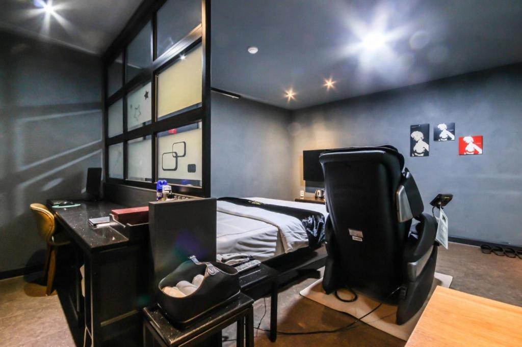 M7 Business Hotel Chilgok Exterior photo